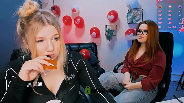 juli kisss online show from February 17, 2025, 11:09 pm