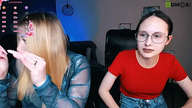 juli kisss online show from March 13, 2025, 1:43 am