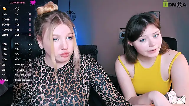 juli kisss online show from March 14, 2025, 2:31 am