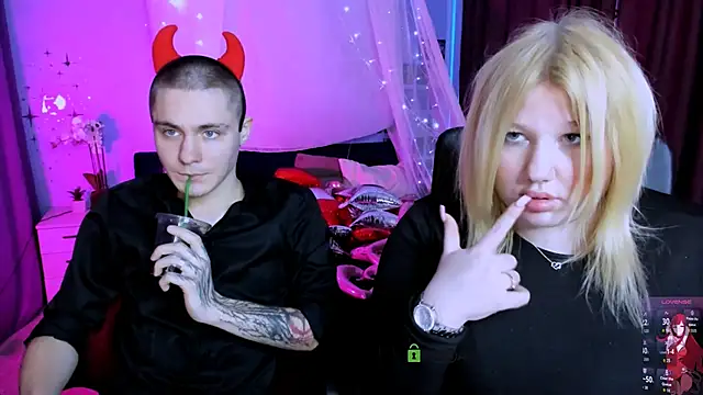 juli kisss online show from February 18, 2026, 1:23 am