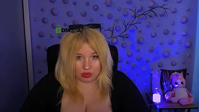 Snapshot of juli_kisss chatting on May 14, 2026, 3:08 pm juli kisss online show from May 14, 2026, 3:08 pm