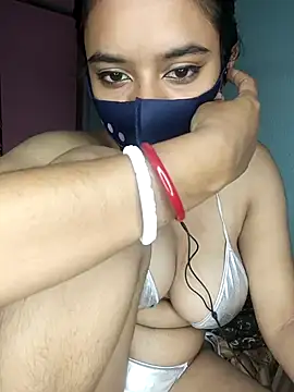 Snapshot of wild_bong_queen chatting on December 13, 2024, 8:15 pm wild bong queen online show from December 13, 2024, 8:15 pm