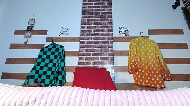 sofia fer online show from November 19, 2025, 2:33 am