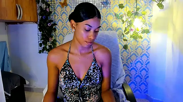 sasha fox00 online show from December 2, 2024, 6:43 pm