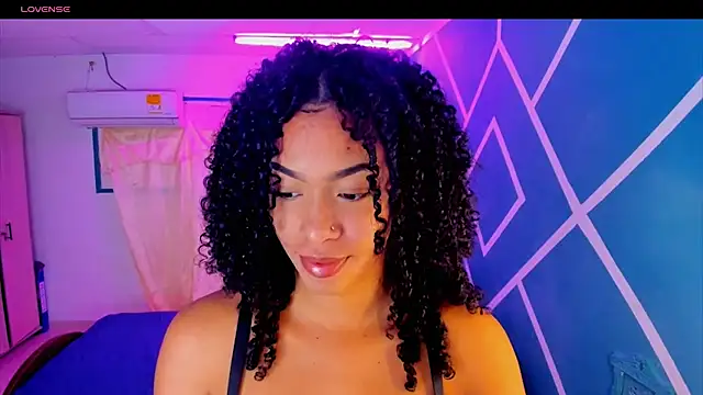 sasha fox00 online show from October 2, 2025, 3:13 am