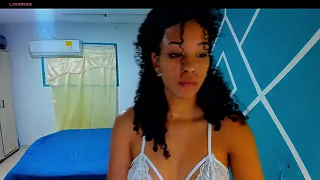 sasha fox00 online show from October 11, 2025, 3:06 am