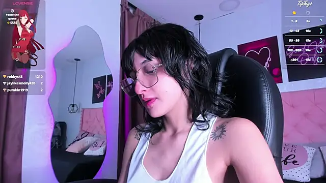 Hannys  cabernet online show from December 22, 2024, 7:11 am