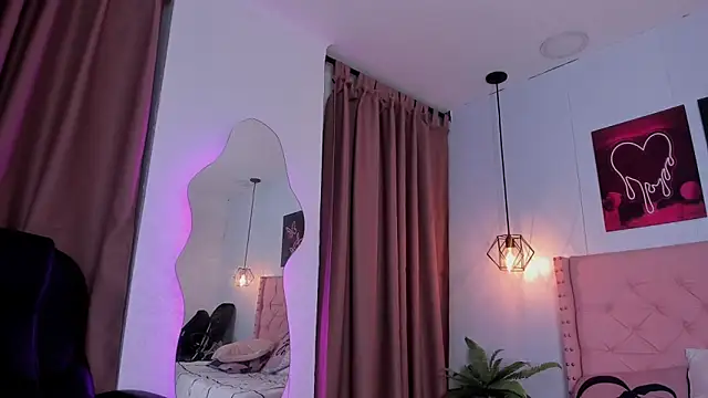 Hannys  cabernet online show from January 17, 2025, 1:57 am