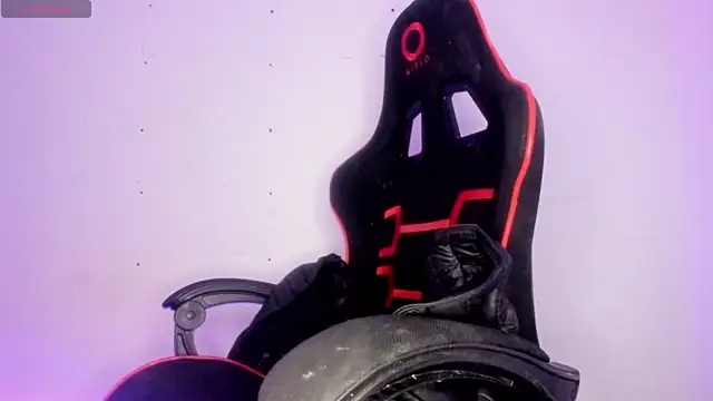 silviamilk online show from March 31, 2026, 5:02 pm