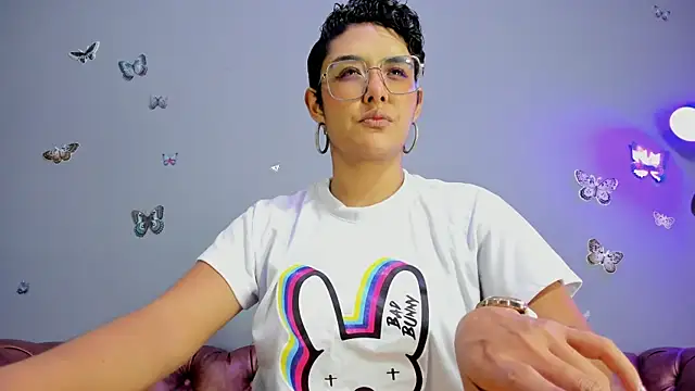 Kaira mosse online show from March 15, 2025, 11:29 am