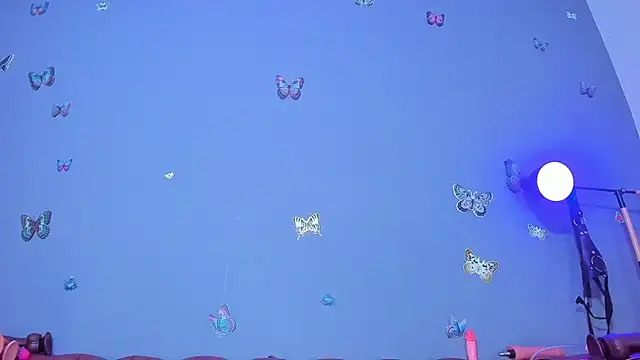 Kaira mosse online show from April 19, 2026, 6:10 pm