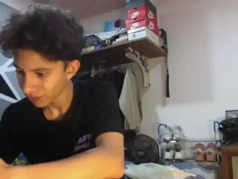 ferchitibellako online show from December 14, 2024, 3:18 am