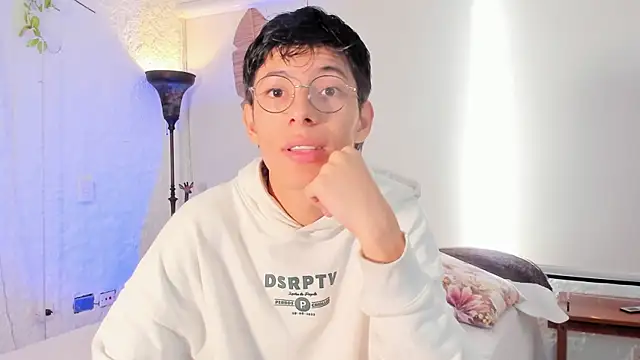 alexandersawyer online show from January 11, 2025, 1:22 pm