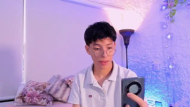 alexandersawyer online show from March 6, 2025, 11:58 am