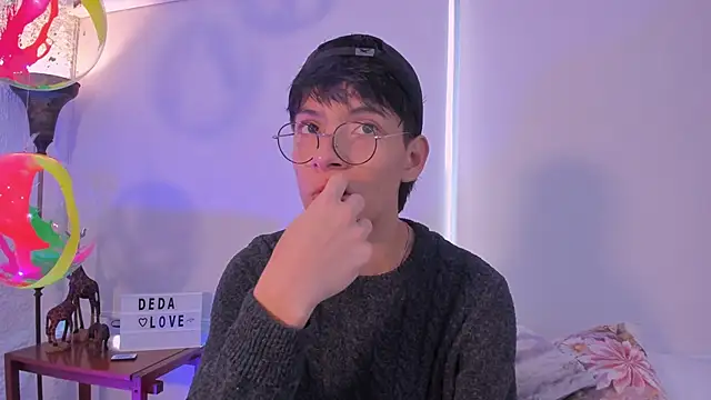 alexandersawyer online show from March 21, 2025, 12:06 pm