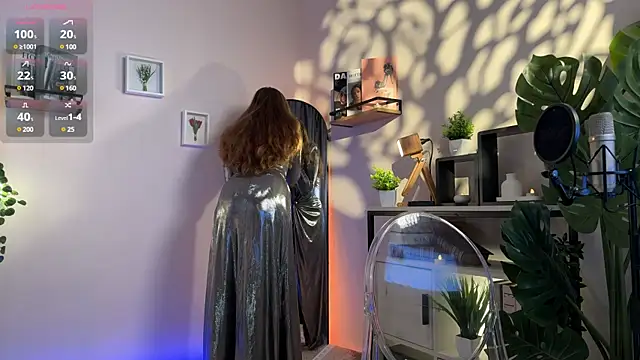 Julie Rhodes online show from January 2, 2025, 12:46 pm