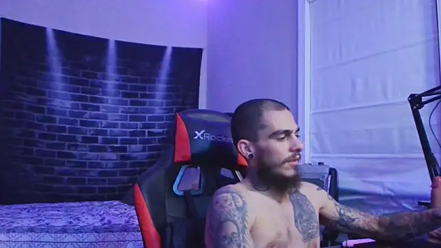 XMeF10 online show from January 25, 2025, 5:07 am