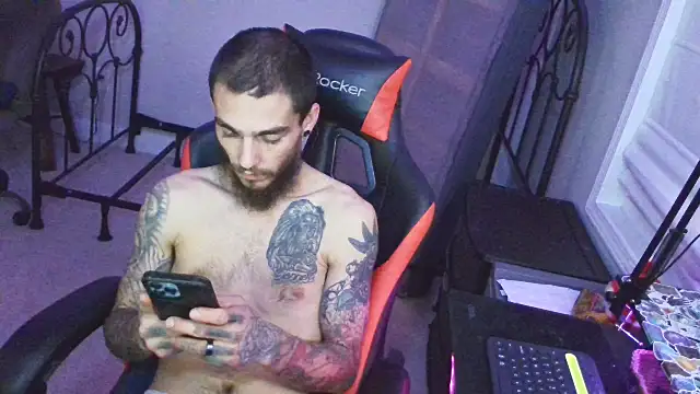 XMeF10 online show from February 14, 2025, 1:34 am