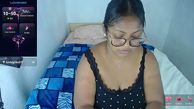 miajoseph  online show from March 19, 2026, 3:43 am