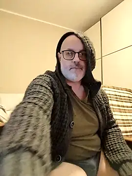 Snapshot of fatbaronetto chatting on October 30, 2025, 8:31 pm fatbaronetto online show from October 30, 2025, 8:31 pm