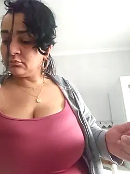 paulinaDiaz1 online show from February 10, 2026, 9:35 am