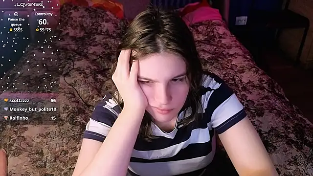 Snapshot of Ruyjin_Choi chatting on December 9, 2024, 7:29 pm Ruyjin Choi online show from December 9, 2024, 7:29 pm