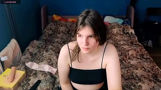 Snapshot of Ruyjin_Choi chatting on December 18, 2024, 11:45 am Ruyjin Choi online show from December 18, 2024, 11:45 am