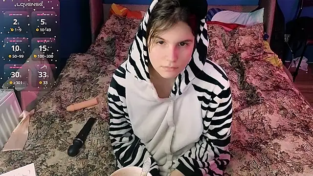 Snapshot of Ruyjin_Choi chatting on December 19, 2024, 3:52 pm Ruyjin Choi online show from December 19, 2024, 3:52 pm