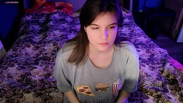 Snapshot of Ruyjin_Choi chatting on December 24, 2024, 1:17 pm Ruyjin Choi online show from December 24, 2024, 1:17 pm