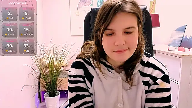 Snapshot of Ruyjin_Choi chatting on January 25, 2025, 11:34 am Ruyjin Choi online show from January 25, 2025, 11:34 am