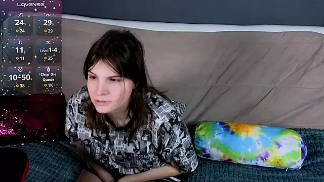 Snapshot of Ruyjin_Choi chatting on February 19, 2025, 3:49 pm Ruyjin Choi online show from February 19, 2025, 3:49 pm