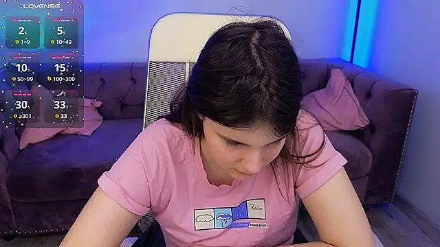 Snapshot of Ruyjin_Choi chatting on March 14, 2025, 11:01 am Ruyjin Choi online show from March 14, 2025, 11:01 am