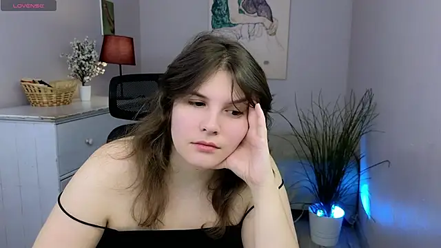 Snapshot of Ruyjin_Choi chatting on November 17, 2025, 10:43 am Ruyjin Choi online show from November 17, 2025, 10:43 am