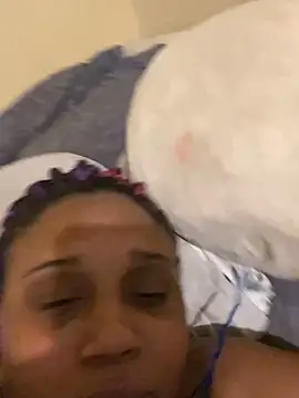 DestinyThickems89 online show from February 16, 2025, 6:21 am