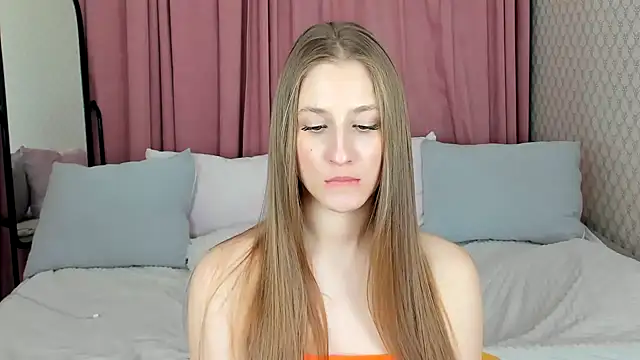Snapshot of BritneyCruze chatting on February 3, 2025, 2:34 pm BritneyCruze online show from February 3, 2025, 2:34 pm