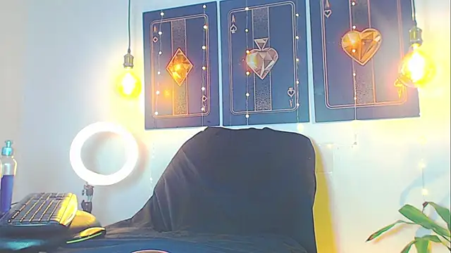 daimond hope666 online show from February 21, 2025, 8:38 pm