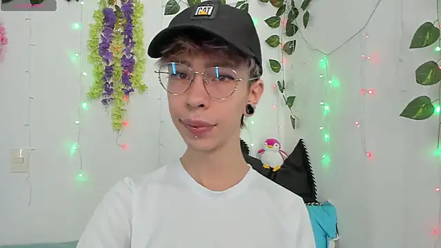  Jakke online show from December 9, 2024, 8:12 pm