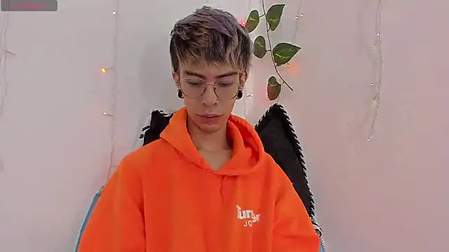  Jakke online show from January 17, 2025, 11:29 pm