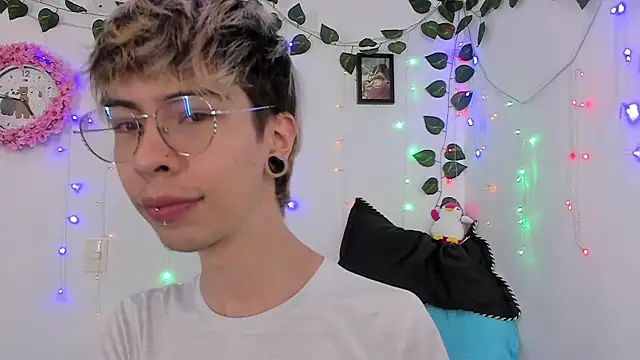  Jakke online show from January 31, 2025, 9:48 pm