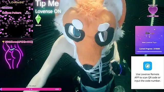 Snapshot of FoxieHikari chatting on February 19, 2025, 12:03 am FoxieHikari online show from February 19, 2025, 12:03 am