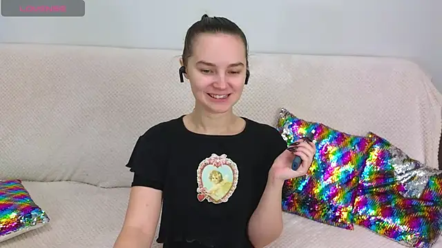 Ellie Sunset online show from October 26, 2025, 9:48 am