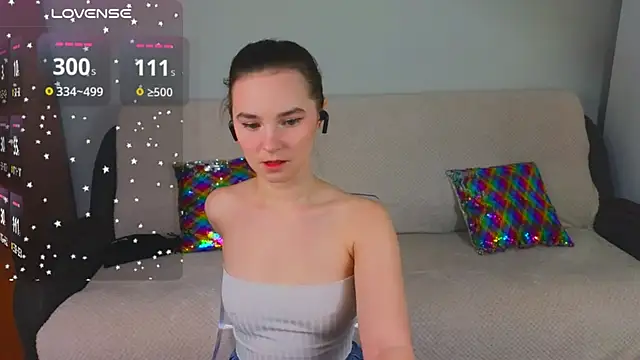 Ellie Sunset online show from November 30, 2025, 7:45 am