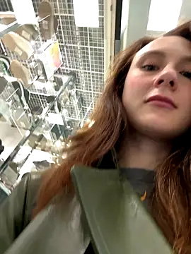 Dina Tease online show from September 19, 2025, 12:39 pm