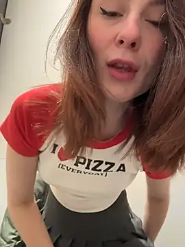 Snapshot of Dina_Tease chatting on February 4, 2026, 11:38 am Dina Tease online show from February 4, 2026, 11:38 am