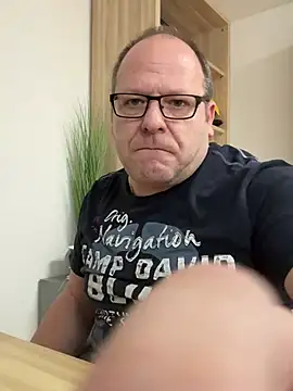 coupleLatinaLovers online show from December 19, 2024, 10:02 am