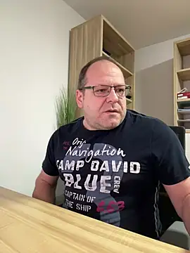 coupleLatinaLovers online show from December 24, 2024, 6:11 am