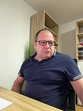 coupleLatinaLovers online show from December 30, 2024, 5:58 am