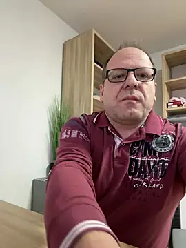 coupleLatinaLovers online show from February 4, 2025, 7:18 am