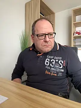 coupleLatinaLovers online show from February 5, 2025, 11:02 am