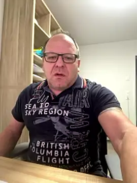 coupleLatinaLovers online show from January 9, 2026, 6:16 am